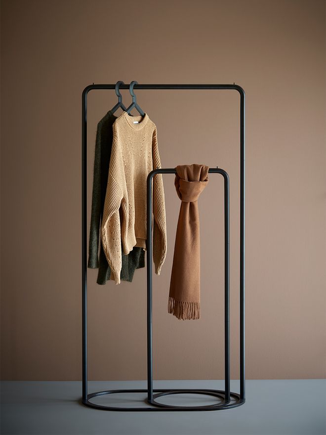 Woud O&O clothes rack, large, black