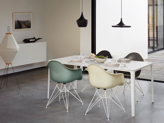 Vitra Eames DAR chair