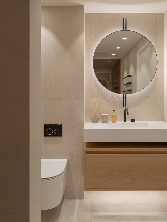 GUBI  IOI wall mirror, 80 cm