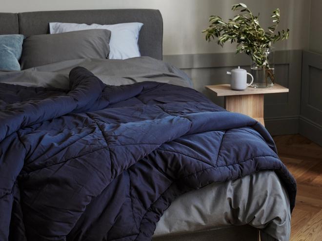 Matri Piia bed cover in blue