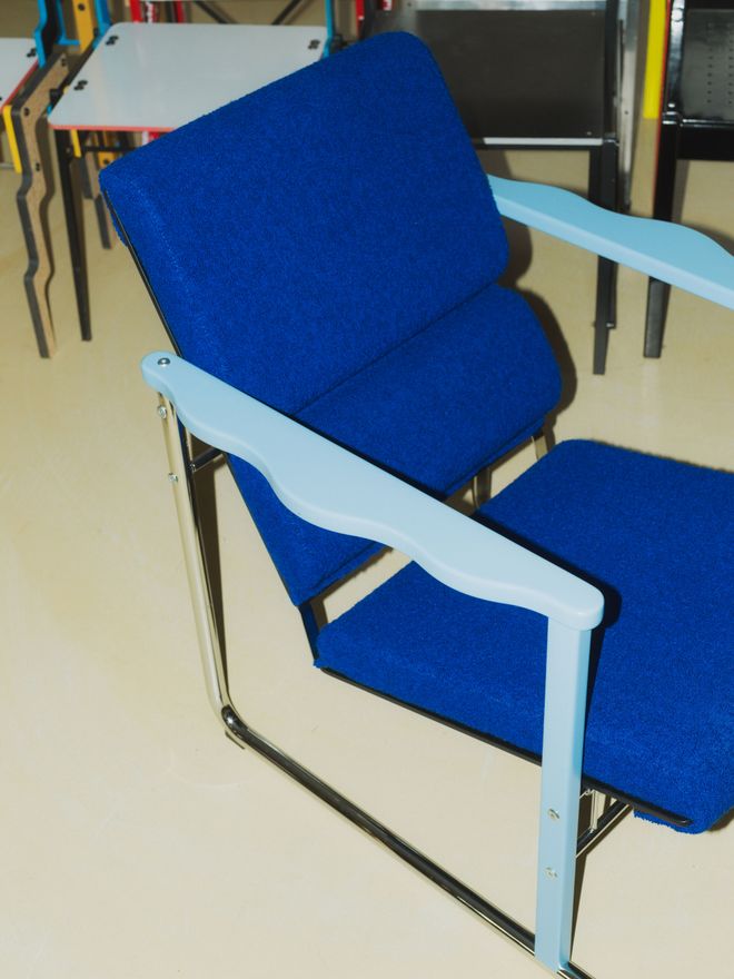 Experiment armchair 502, blue - ultramarine