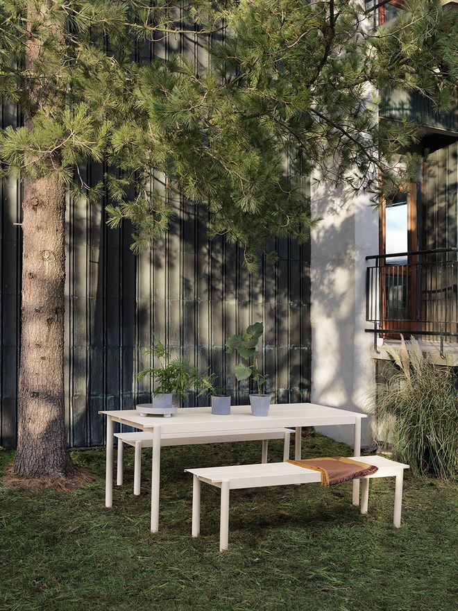 Muuto Linear Steel