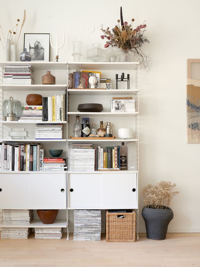 String System shelf in white