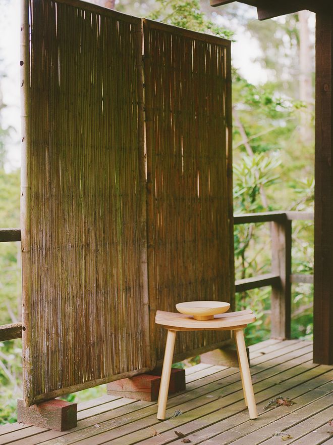 Iwatemo  VK stool, ash
