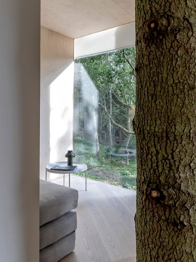 Hay Tulou table