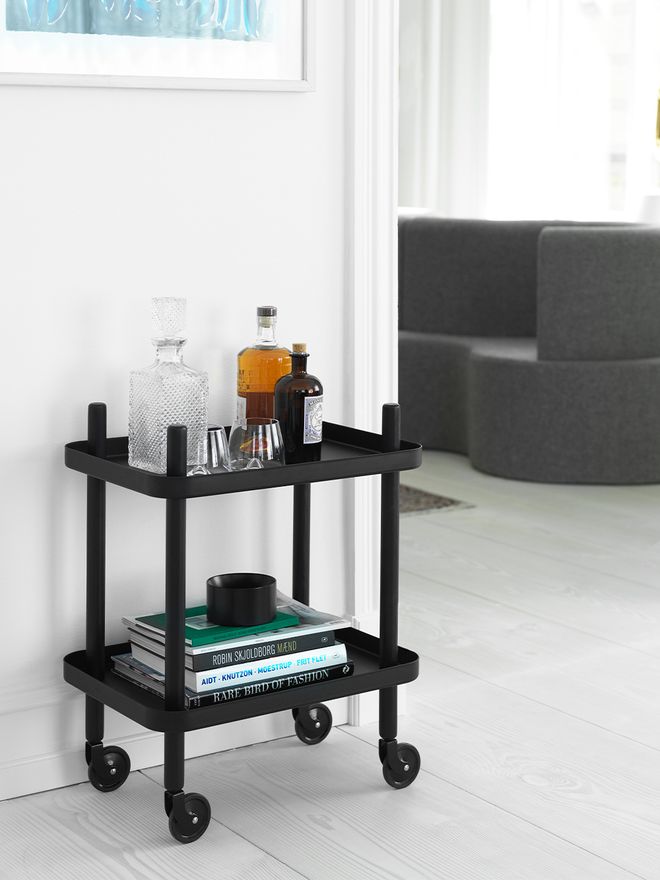 Normann Copenhagen tarjoiluvaunu, kokomusta