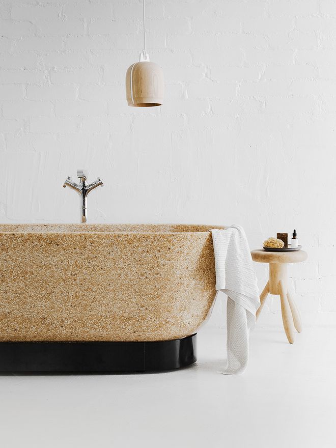 Woodio Flow bathtub