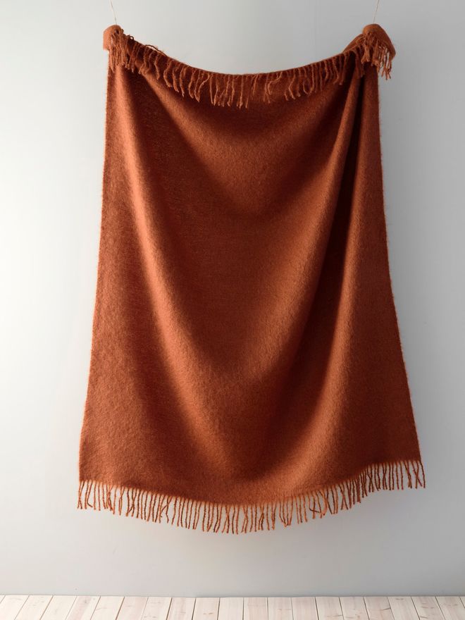 Lapuan Kankurit Saaga Uni mohair blanket, cinnamon