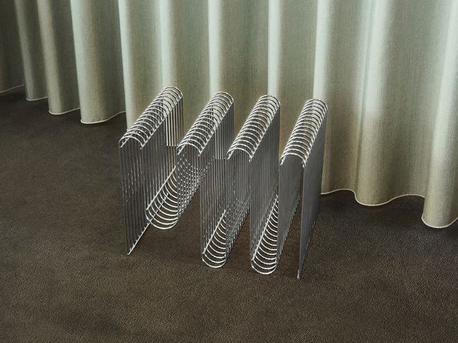 AYTM Curva magazine holder