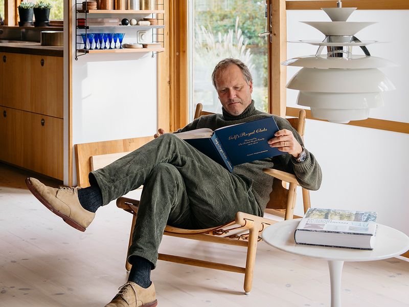 Peter Erlandssonin talo Etelä-Ruotsissa on myös uudistuneen String Furnituren koti