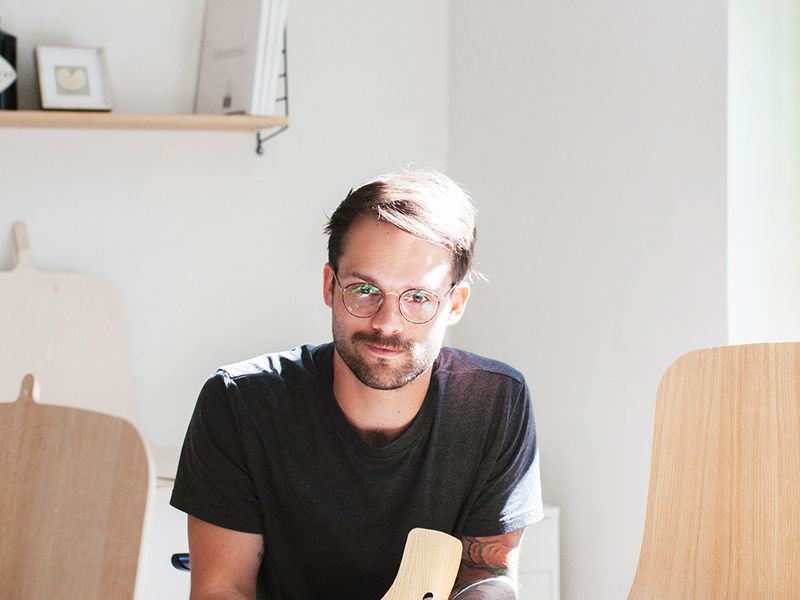 Kasper Nyman muotoilee materiaalien ehdoilla