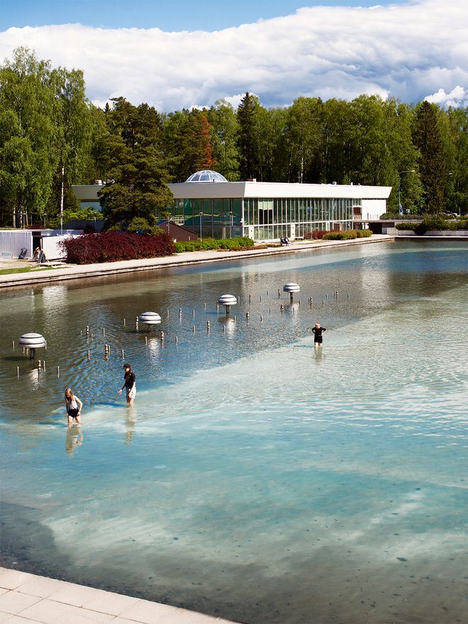 Tapiola Swimming Hall by Aarne Ervi