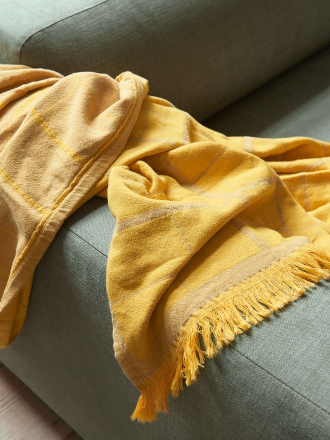 &Tradition Untitled AP10 throw, desert yellow