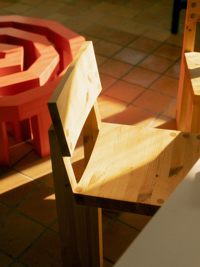 Vaarnii 001 Dining chair
