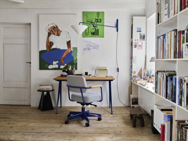 Vitra Jean Prouvé collection: Abat-Jour Conique, Petite Potence wall lamp.