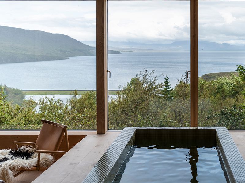 Holiday home by Þingvallavatn on osa ympäristönsä identiteettiä