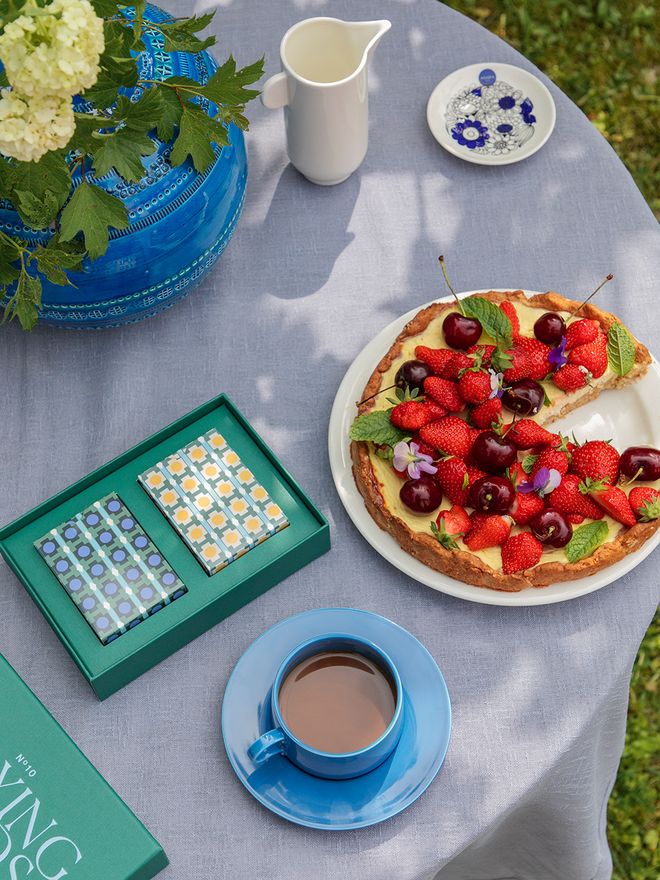 Savory-sweet goat cheese and berry tart for sunny summer days