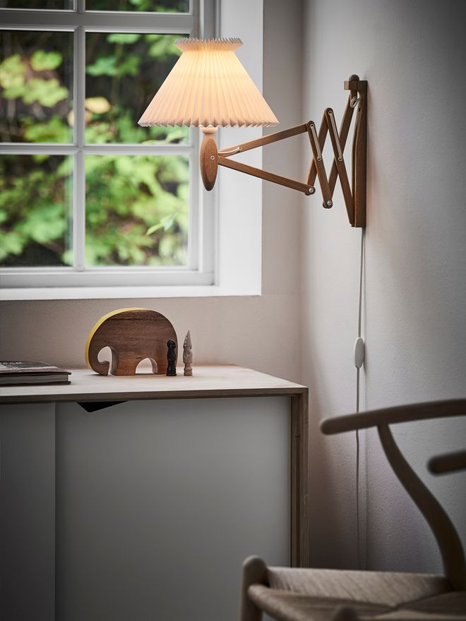 Le Klint Saxe wall lamp