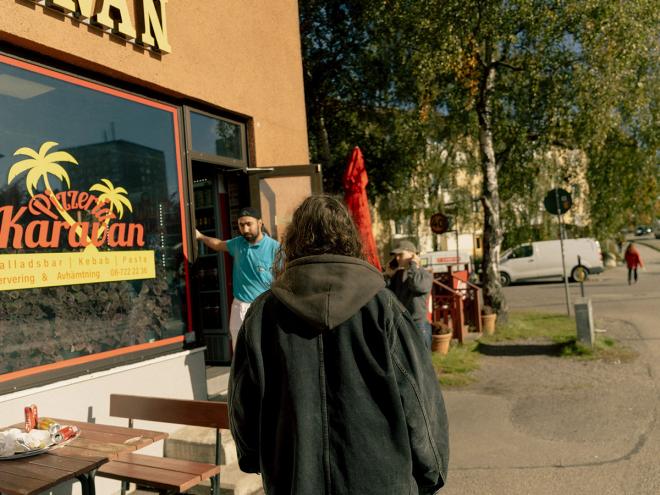 Fredrik going to get some pizza