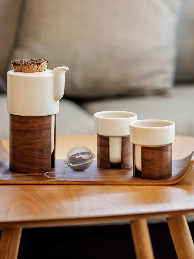 Tonfisk Design  Warm cup 2,4 dl, set of 2, white - walnut