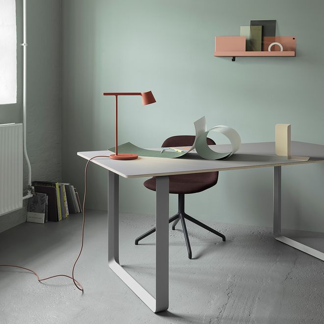 Muuto Folded shelf