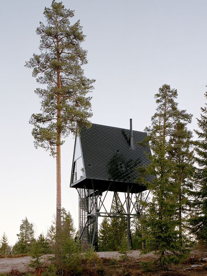 PAN Treetop Cabin in Norway