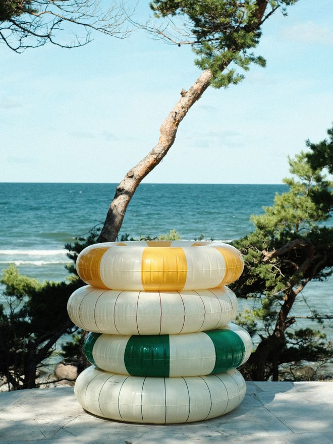 TOP 5: The hues of holiday– the most inspiring new products of the month