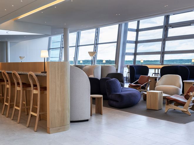 Made by Choice Goma bar stools at Finnair Lounge