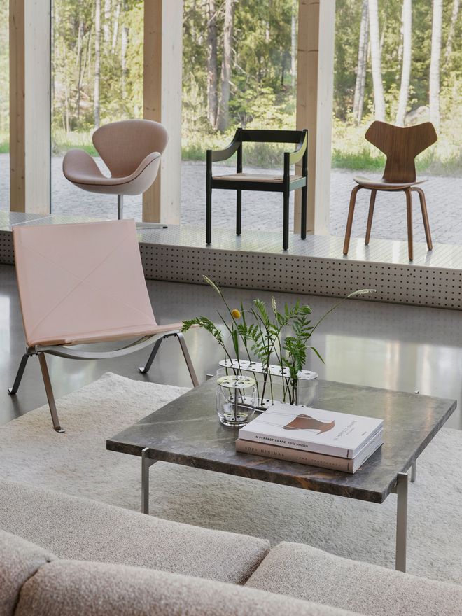 PK22 lounge chair, Fritz Hansen