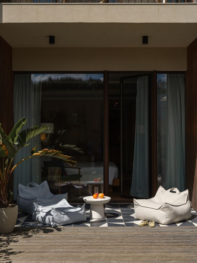 TOP 5: The hues of holiday– the most inspiring new products of the month