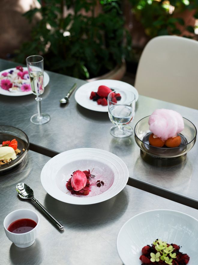 Tivoli Banquet tableware