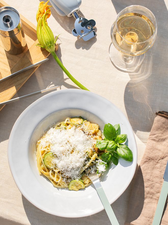 Enjoy the final taste of summer with this simple zucchini pasta