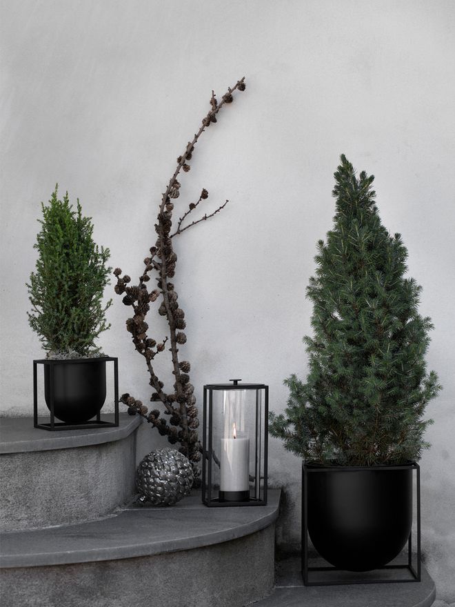 By Lassen Light'in lantern, black