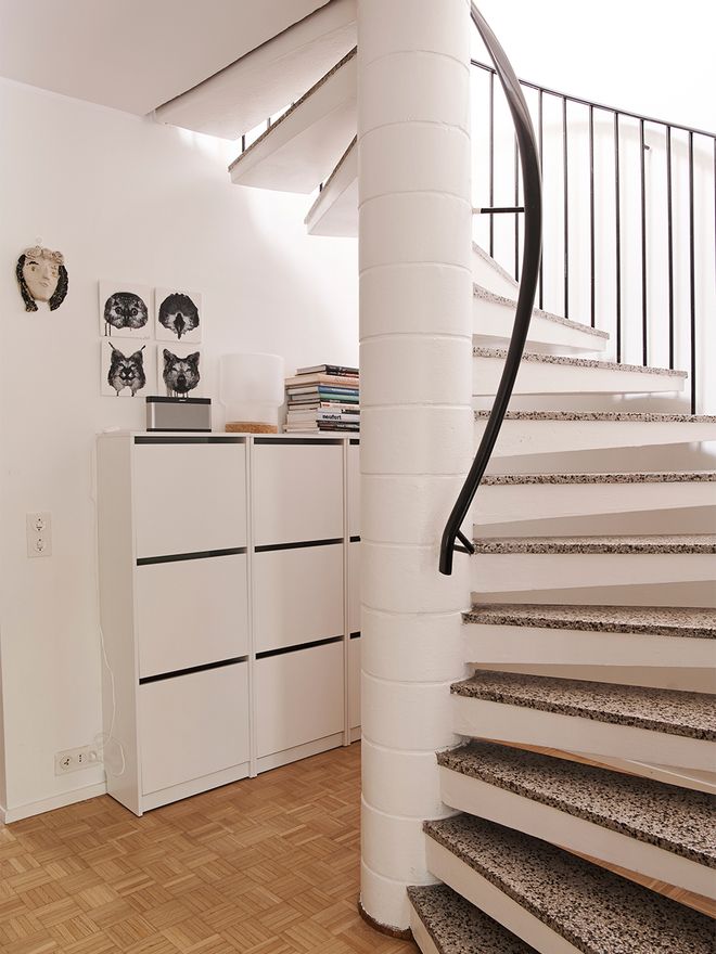 An image of Asli Ufacik's home: the staircase decor.
