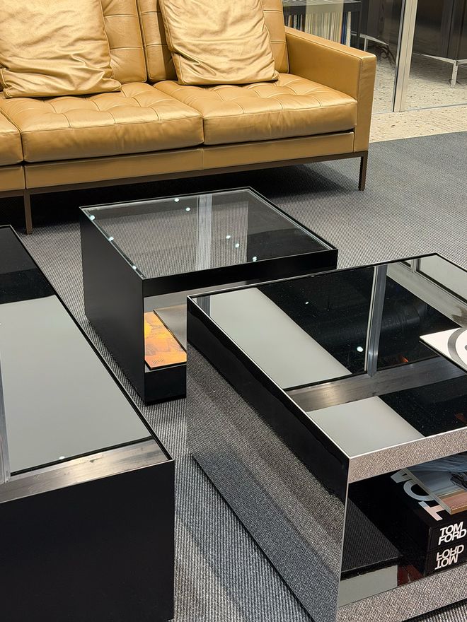 Knoll D'Urso table
