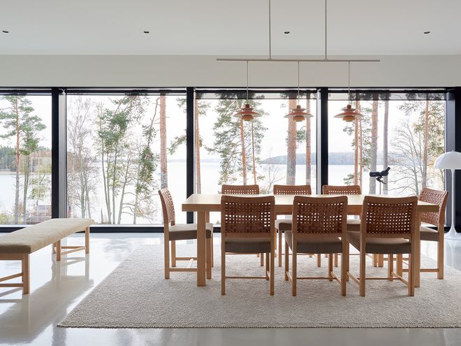 Ornäs Näyttely dining table in oak