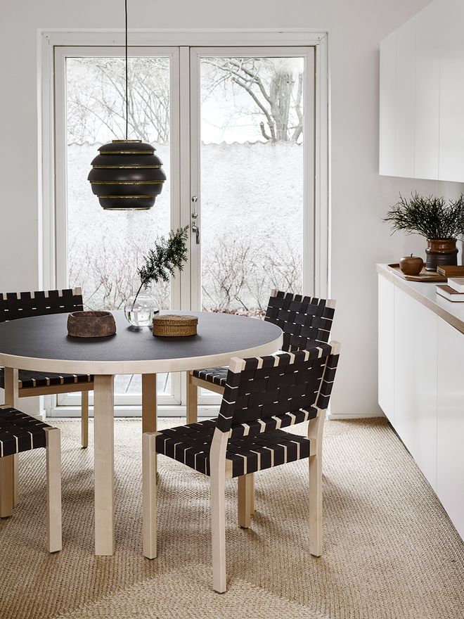 Artek A331 pendant light in black