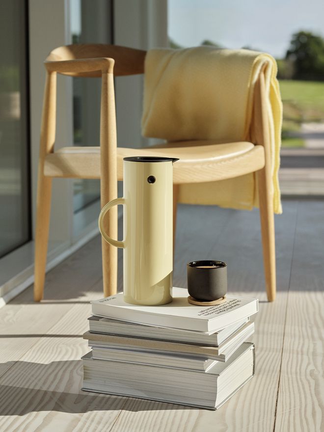 Stelton EM77 vacuum jug, 1,0 L, mellow yellow