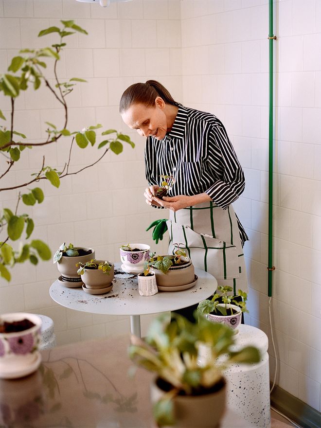 Marimekko's new flower pots decorated with Räsymatto and Primavera prints.