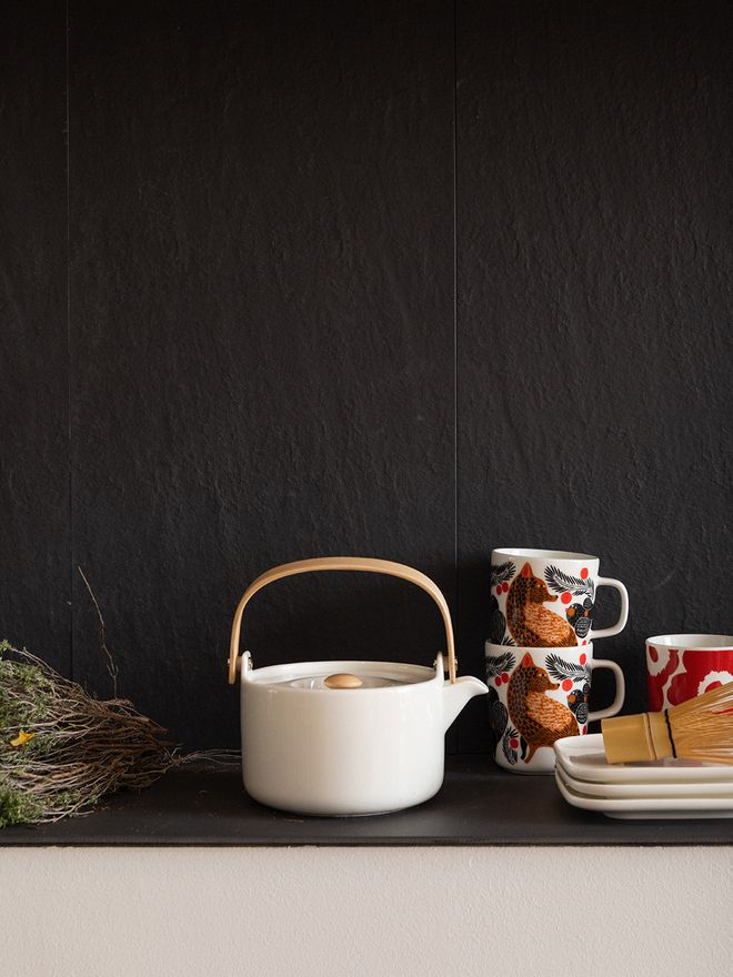 Marimekko Oiva teapot white