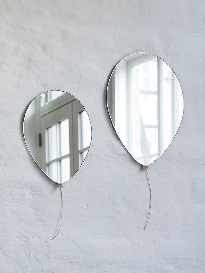 EO: Balloon mirror