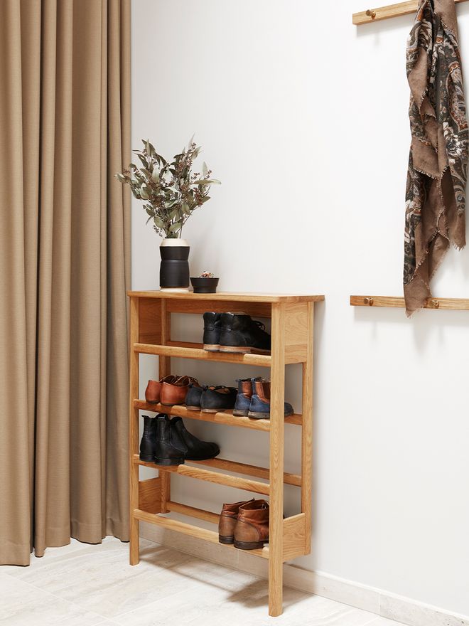 Form & Refine A Line shoe rack