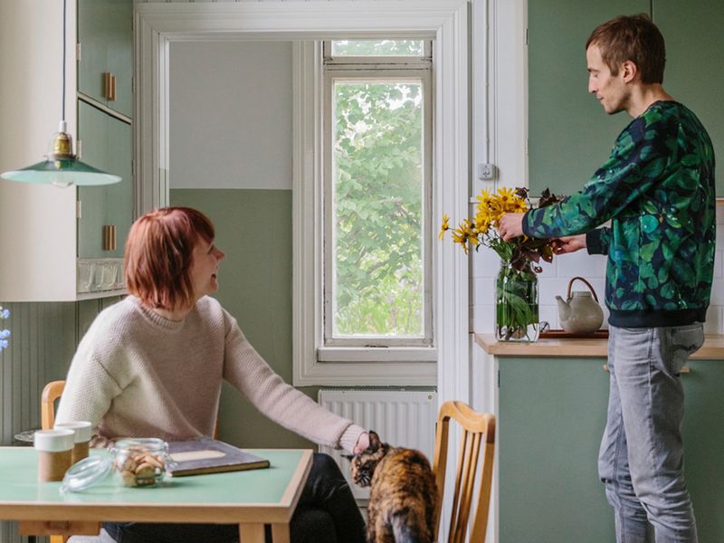 Rosita ja Matias remontoivat kodin entiseen kansakouluun Turussa