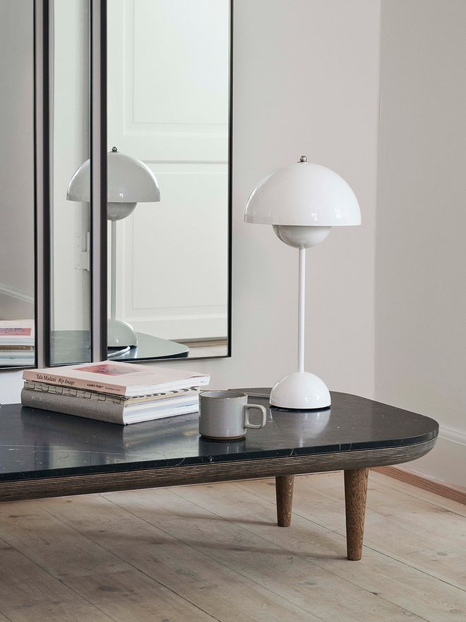 &Tradition Fly coffee table in black marble