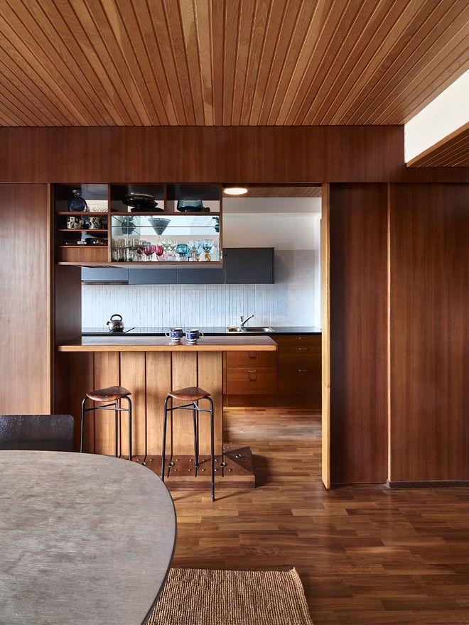 Sliding door in the kitchen