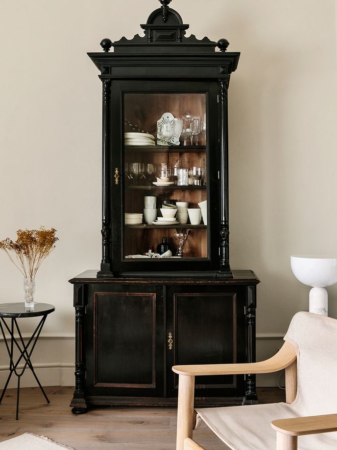 Peeta Peltola's antique cabinet