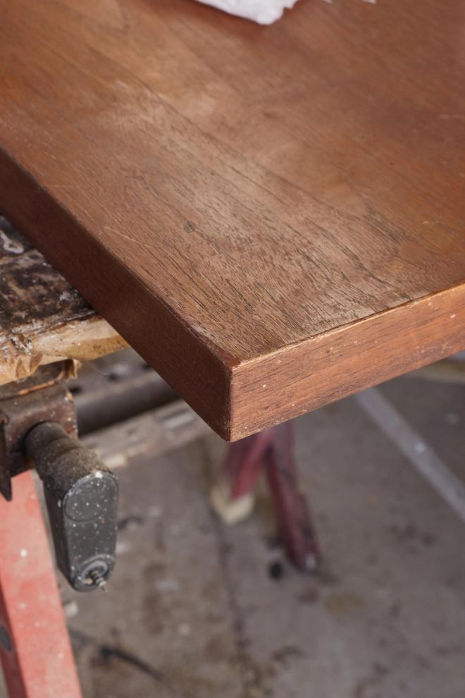 Fixed veneer surface