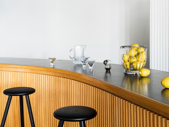 Iittala Ultima Thule pitcher