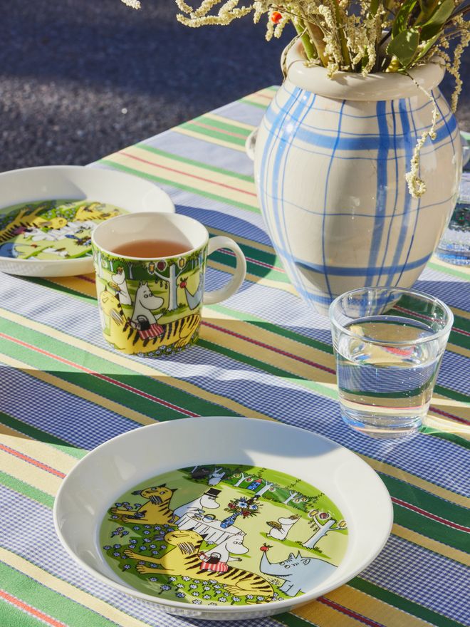 Moomin mug and plate summer 2023 Garden Party