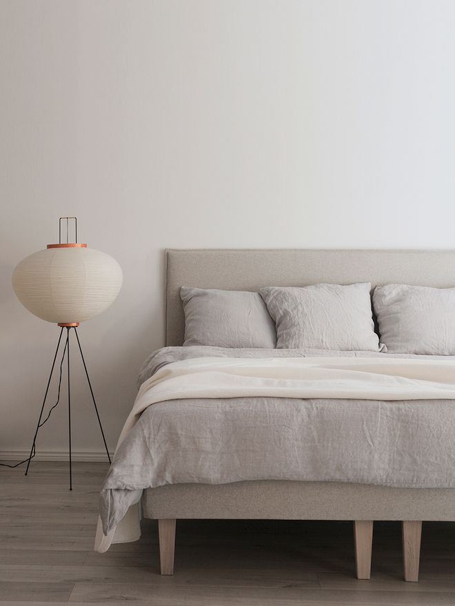 Vitra Akari A10 floor lamp